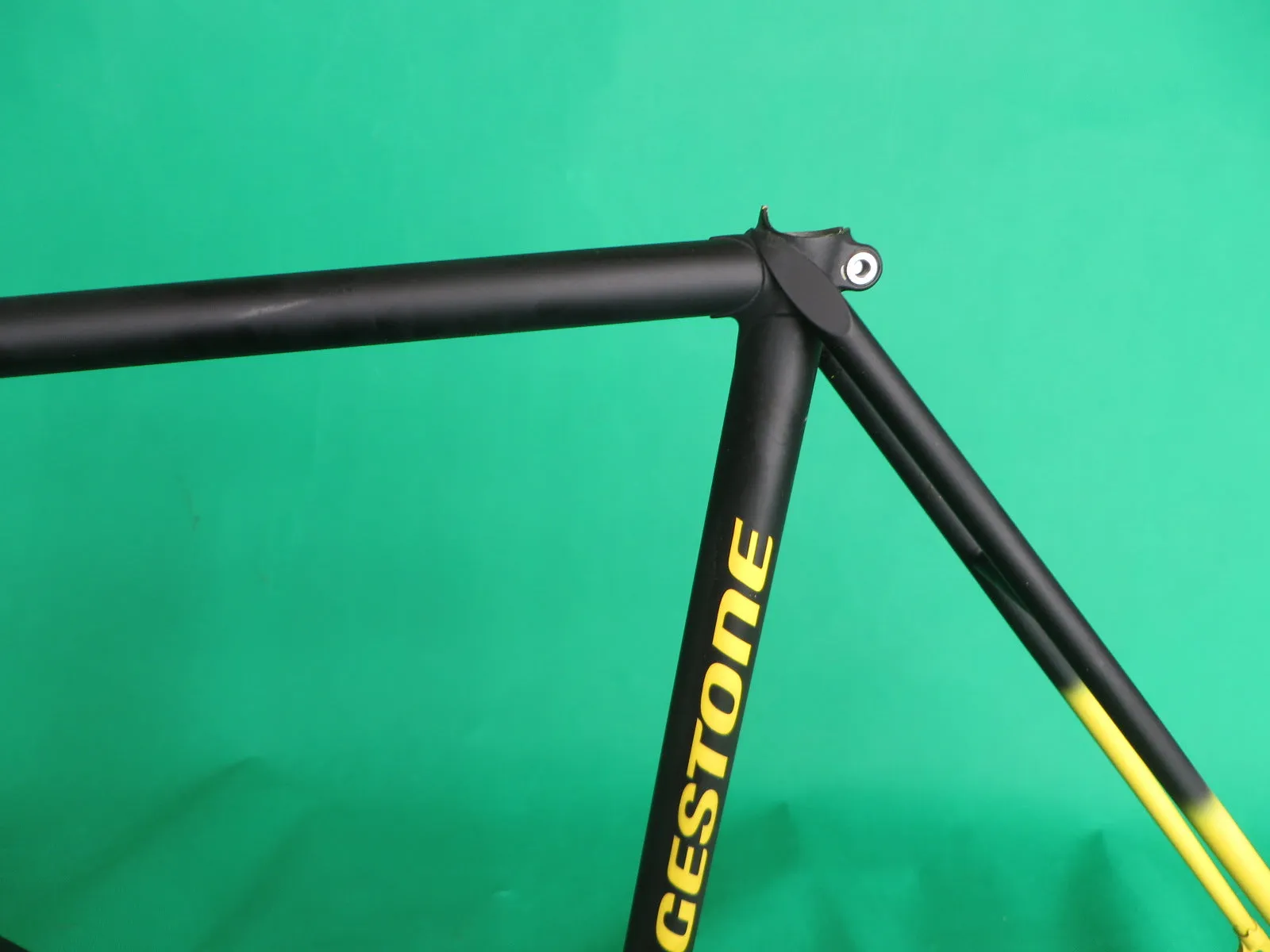 Bridgestone // Matte Black / Yellow Fade // 50.5cm