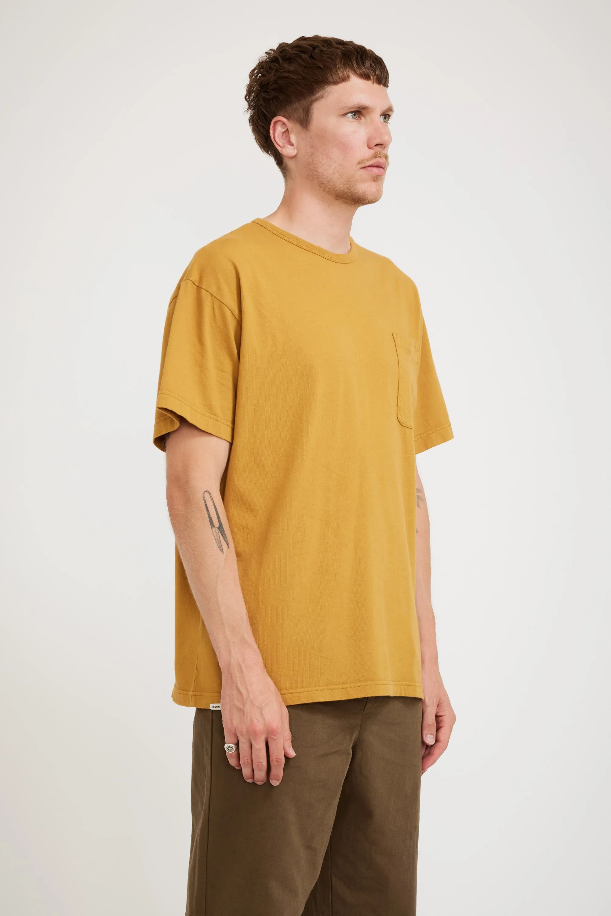 Fly Tee in Dark Ochre