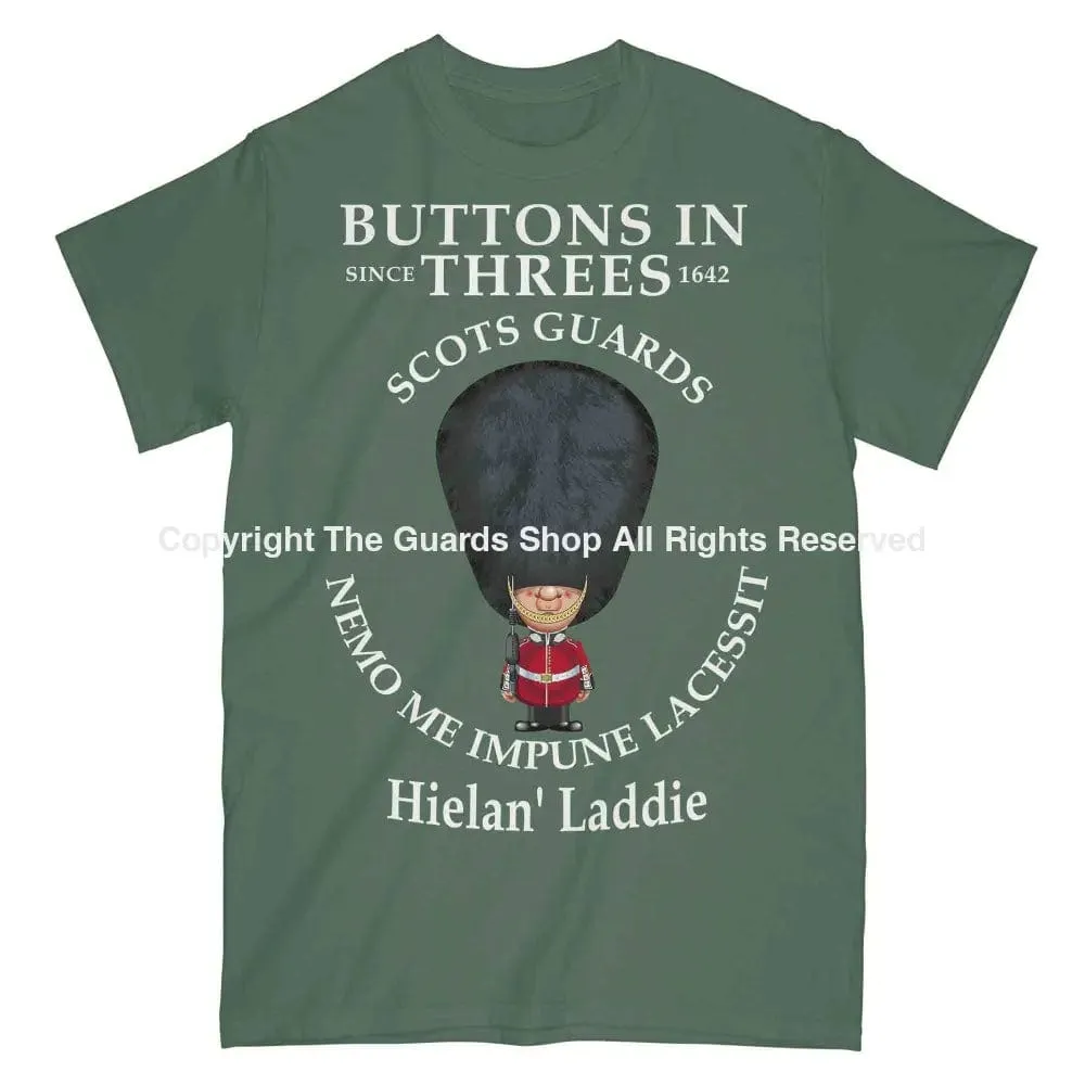 SCOTS GUARDS BUTTONS IN THREE'S Military Printed T-Shirt